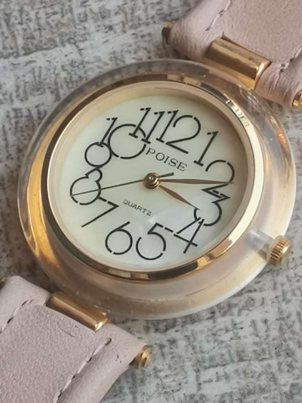 LADIES POISE WATCH IN EXCELLENT WORKING CONDITION