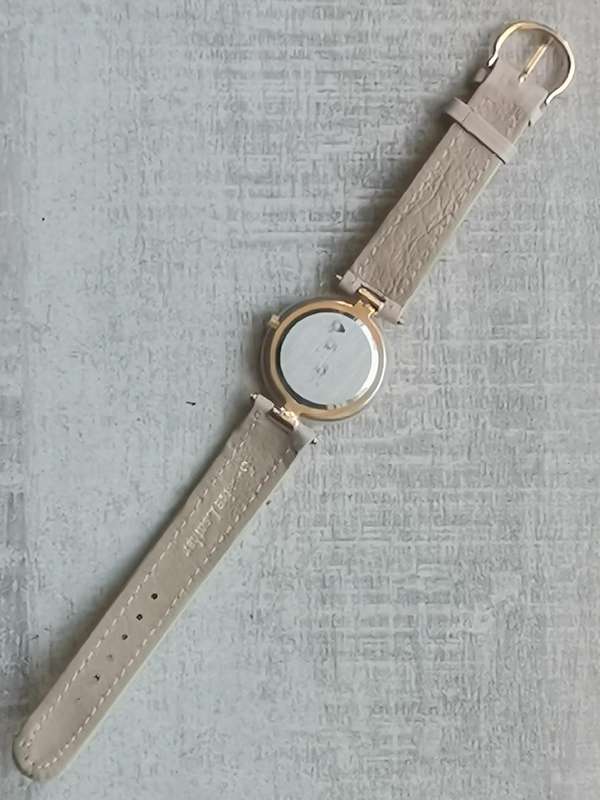 LADIES POISE WATCH IN EXCELLENT WORKING CONDITION