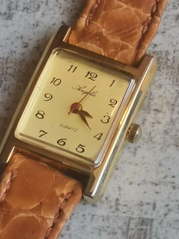 LADIES ANGELA WATCH IN EXCELLENT WORKING CONDITION
