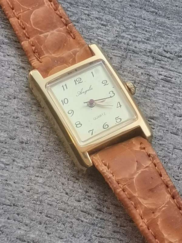 LADIES ANGELA WATCH IN EXCELLENT WORKING CONDITION