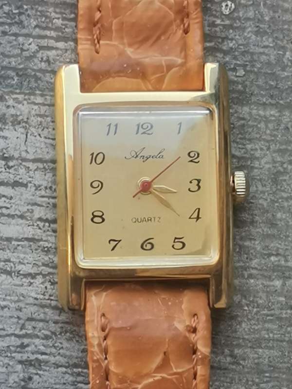 LADIES ANGELA WATCH IN EXCELLENT WORKING CONDITION