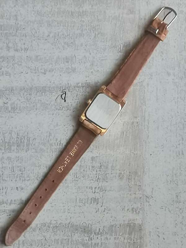 LADIES ANGELA WATCH IN EXCELLENT WORKING CONDITION