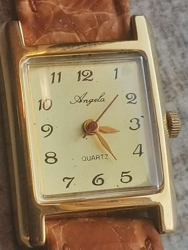 LADIES ANGELA WATCH IN EXCELLENT WORKING CONDITION