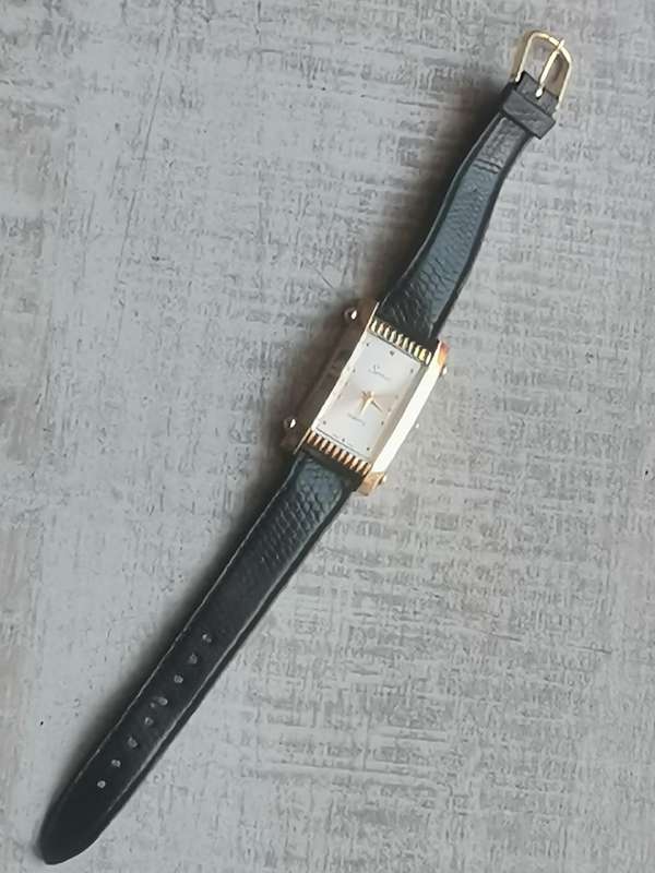 STUNNING LADIES SONIC WATCH IN EXCELLENT WORKING CONDITION