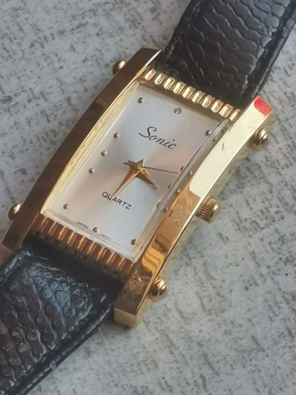 STUNNING LADIES SONIC WATCH IN EXCELLENT WORKING CONDITION