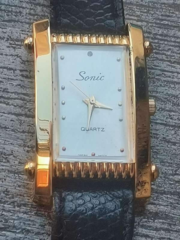 STUNNING LADIES SONIC WATCH IN EXCELLENT WORKING CONDITION