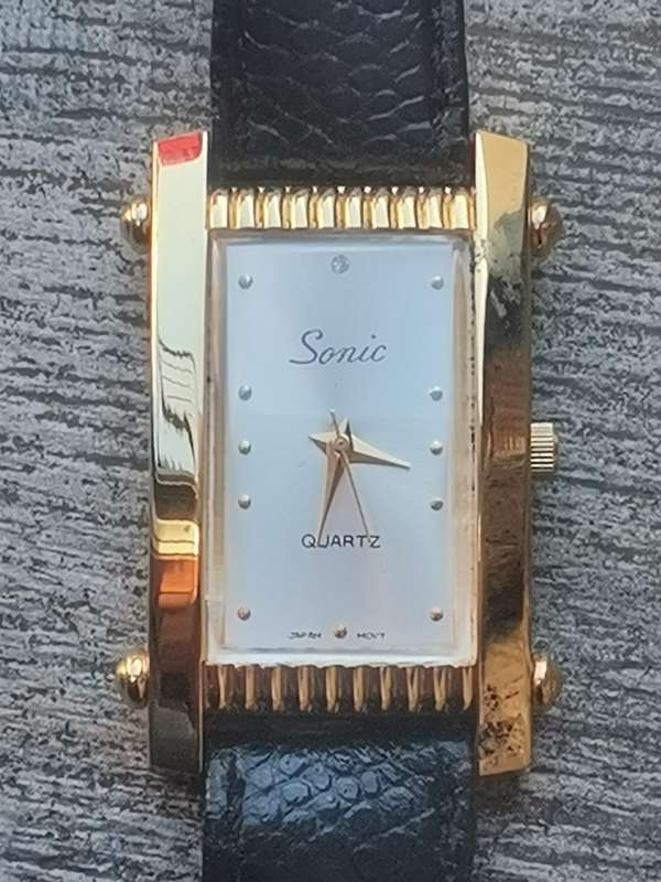 STUNNING LADIES SONIC WATCH IN EXCELLENT WORKING CONDITION