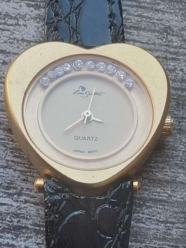LADIES ELEGANT GOLD LUIS SANTINI HEART SHAPED WATCH IN EXCELLENT WORKING CONDITION