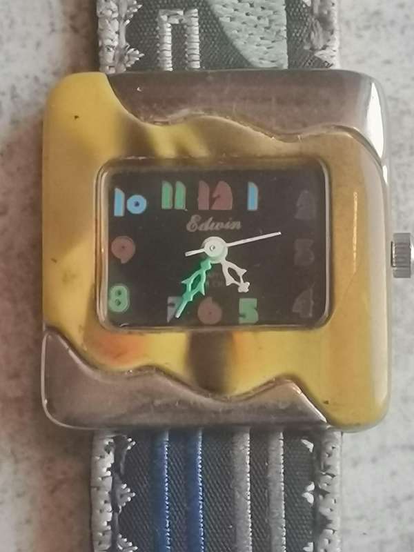 LADIES WATCH COLLECTION ALL IN EXCELLENT WORKING CONDITION - BIDDING FOR ALL 5 WATCHES