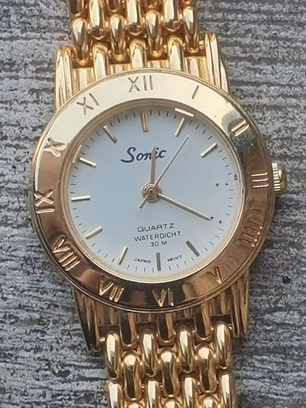 LADIES GOLD SONIC WATCH IN EXCELLENT WORKING CONDITION