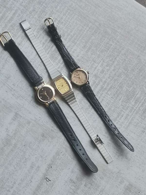 LADIES WATCH COLLECTION ALL IN EXCELLENT WORKING CONDITION - BIDDING FOR ALL 3 WATCHES