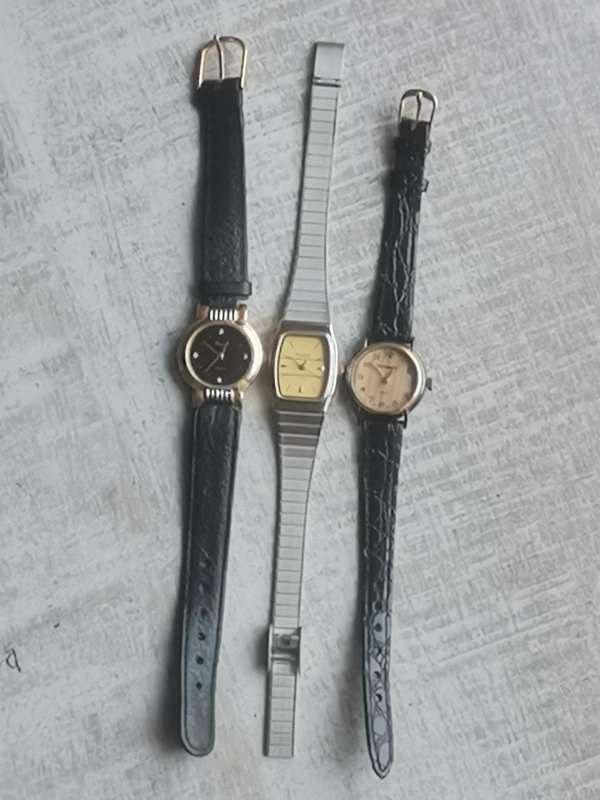 LADIES WATCH COLLECTION ALL IN EXCELLENT WORKING CONDITION - BIDDING FOR ALL 3 WATCHES