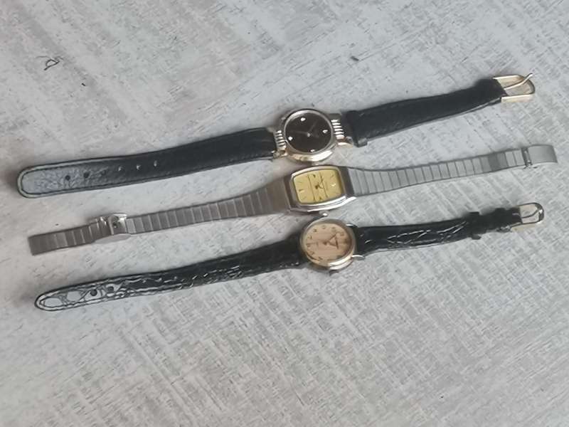 LADIES WATCH COLLECTION ALL IN EXCELLENT WORKING CONDITION - BIDDING FOR ALL 3 WATCHES