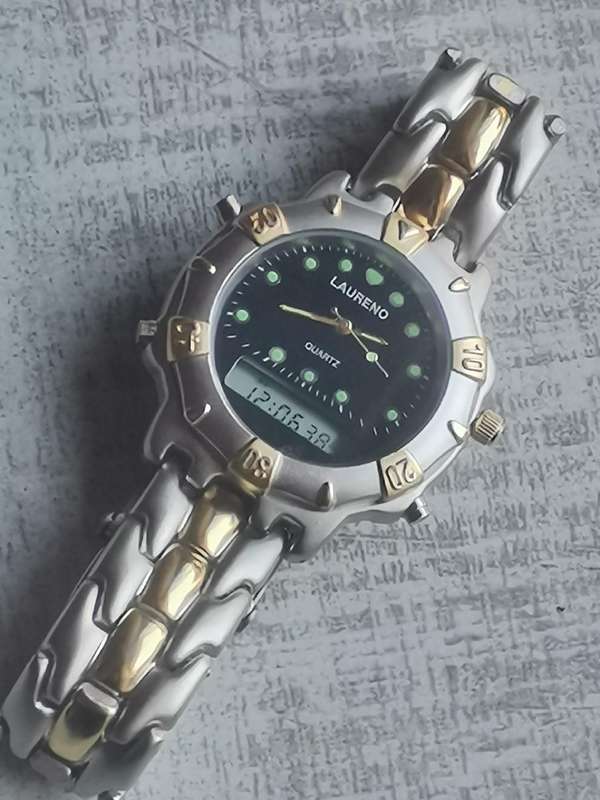 MENS VINTAGE LAURENO ANALOG/DIGITAL WATCH WITH ROTATING BEZEL IN EXCELLENT WORKING CONDITION