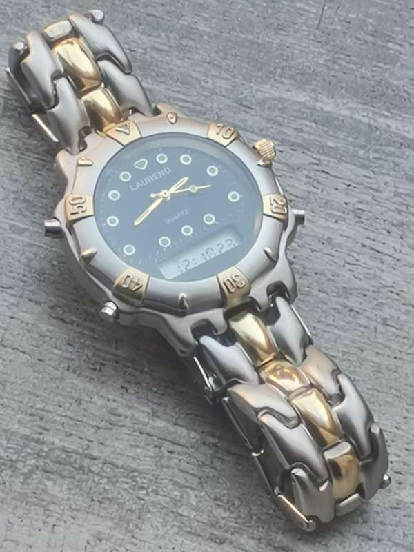 MENS VINTAGE LAURENO ANALOG/DIGITAL WATCH WITH ROTATING BEZEL IN EXCELLENT WORKING CONDITION