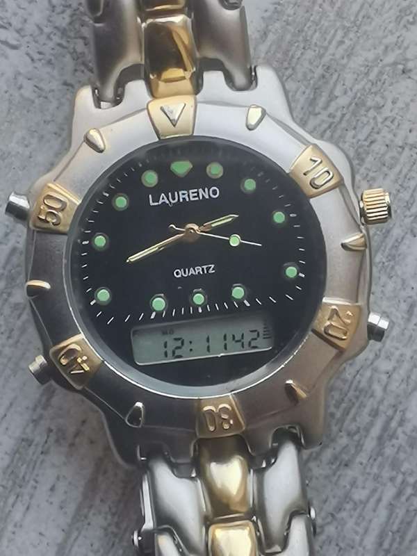 MENS VINTAGE LAURENO ANALOG/DIGITAL WATCH WITH ROTATING BEZEL IN EXCELLENT WORKING CONDITION