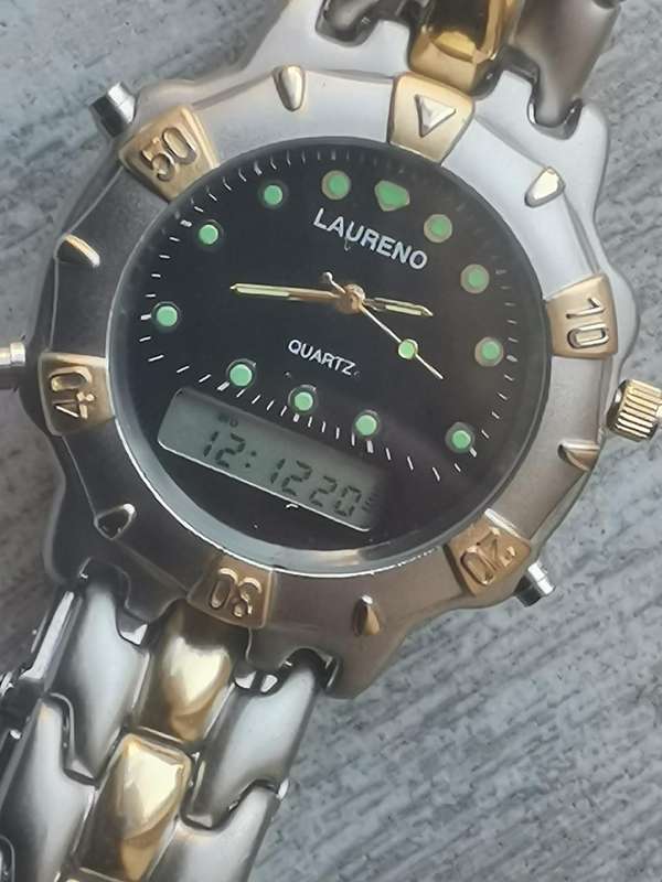 MENS VINTAGE LAURENO ANALOG/DIGITAL WATCH WITH ROTATING BEZEL IN EXCELLENT WORKING CONDITION