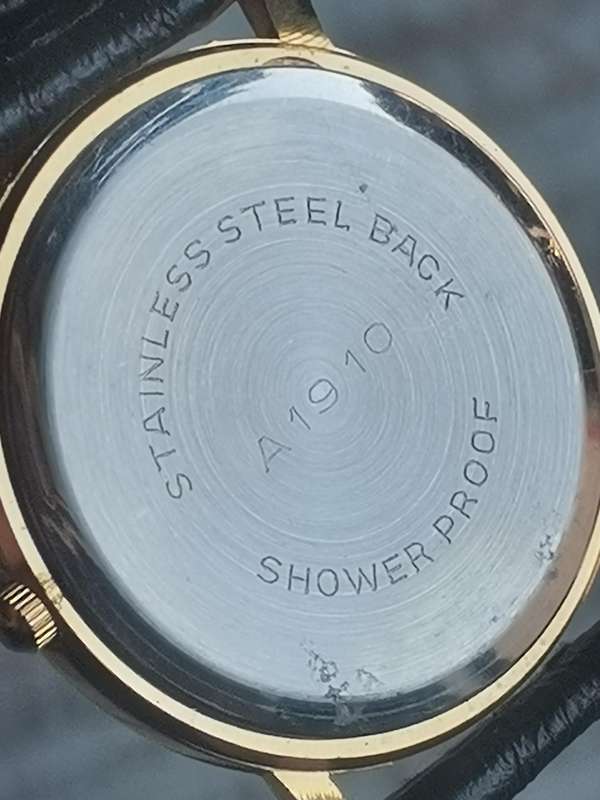 MENS SHIVAS ULTRA THIN GOLD WATCH IN EXCELLENT WORKING CONDITION