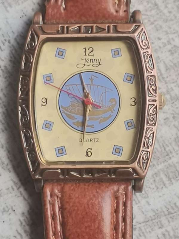 LADIES STUNNING JENNY WATCH IN EXCELLENT WORKING CONDITION