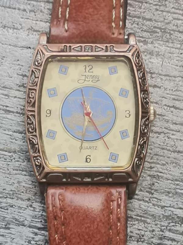 LADIES STUNNING JENNY WATCH IN EXCELLENT WORKING CONDITION