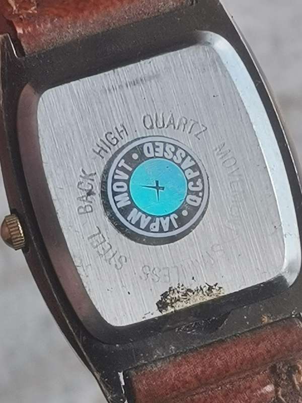 LADIES STUNNING JENNY WATCH IN EXCELLENT WORKING CONDITION