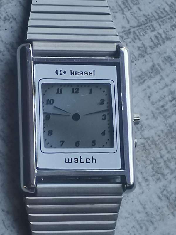 MENS KESSEL ELECTRONIC LCD WATCH IN EXCELLENT WORKING CONDITION