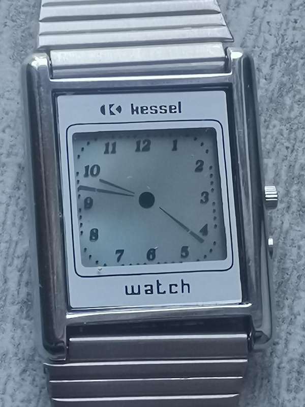 MENS KESSEL ELECTRONIC LCD WATCH IN EXCELLENT WORKING CONDITION