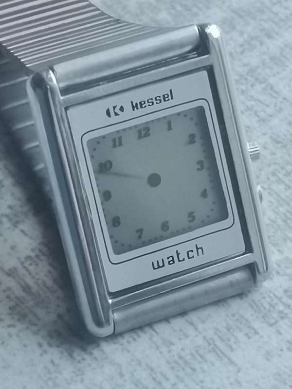 MENS KESSEL ELECTRONIC LCD WATCH IN EXCELLENT WORKING CONDITION