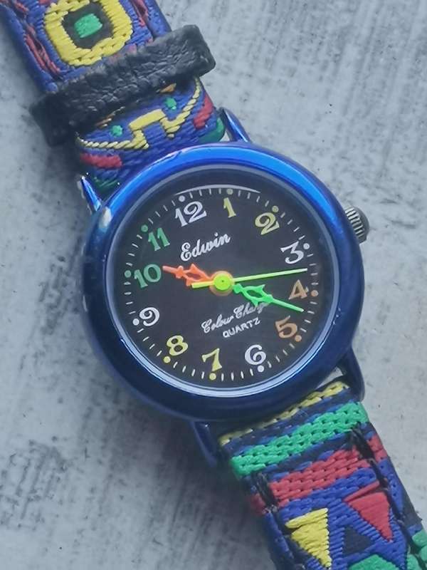LADIES WATCH COLLECTION ALL IN EXCELLENT WORKING CONDITION - BIDDING FOR ALL 5 WATCHES