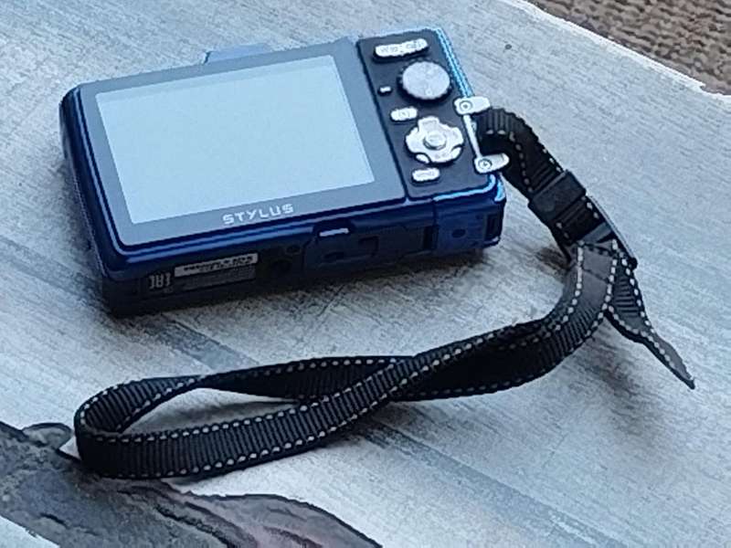OLYMPUS STYLUS 16MP DIGITAL CAMERA MODEL TG-835