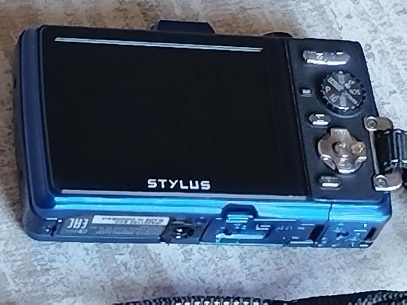 OLYMPUS STYLUS 16MP DIGITAL CAMERA MODEL TG-835
