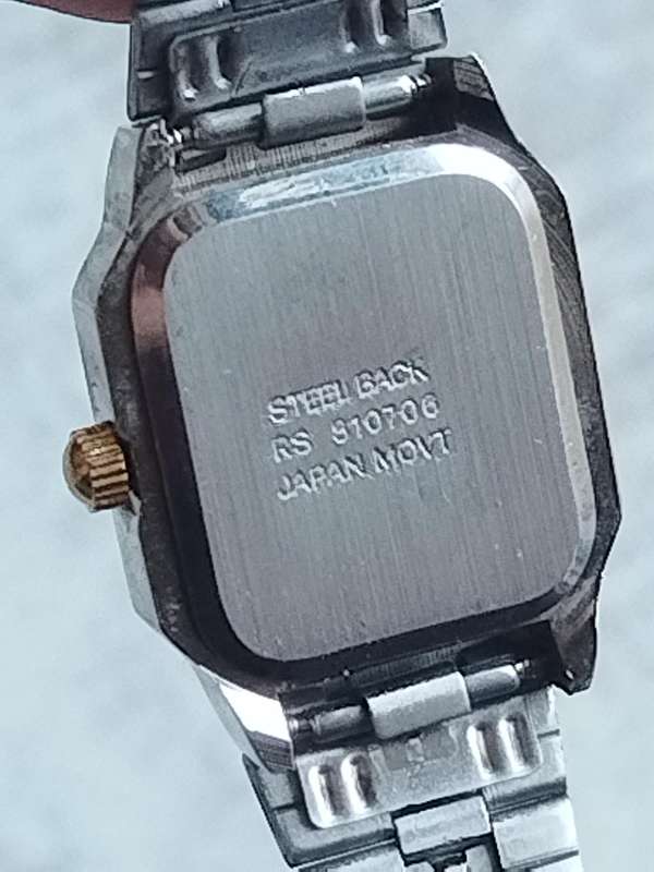 LADIES RSEIKONO STAINLESS STEEL WATCH IN EXCELLENT WORKING CONDITION