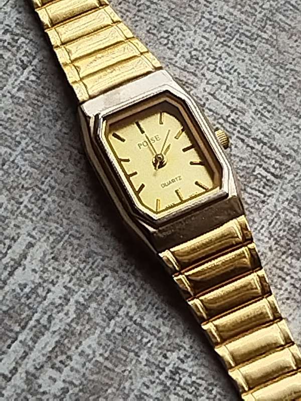LADIES GOLD POISE WATCH IN EXCELLENT WORKING CONDITION