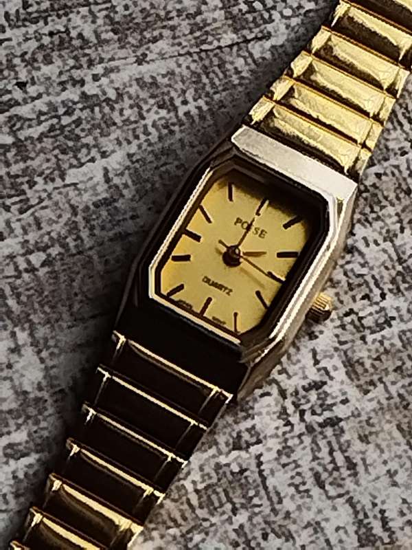 LADIES GOLD POISE WATCH IN EXCELLENT WORKING CONDITION