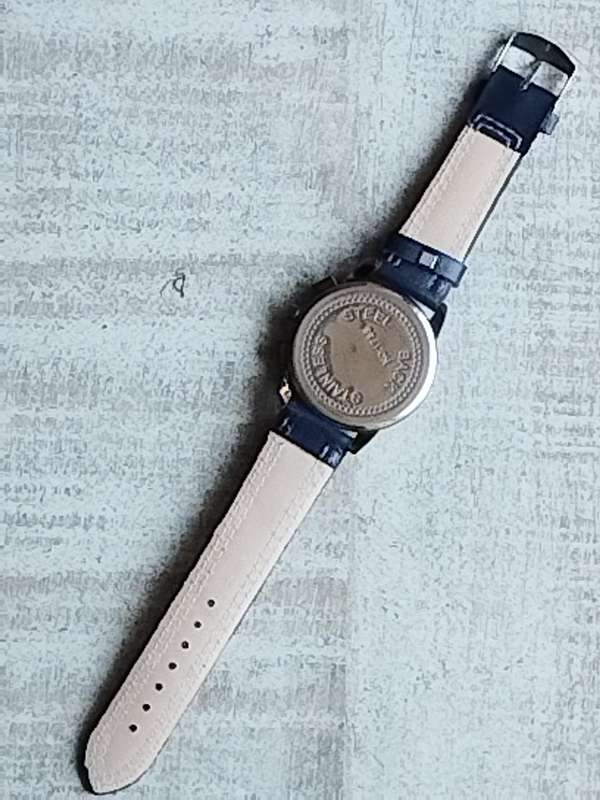 MENS BENCHI FASHION WATCH IN EXCELLENT WORKING CONDITION