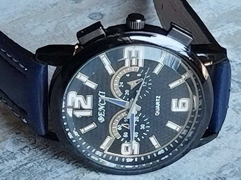 MENS BENCHI FASHION WATCH IN EXCELLENT WORKING CONDITION