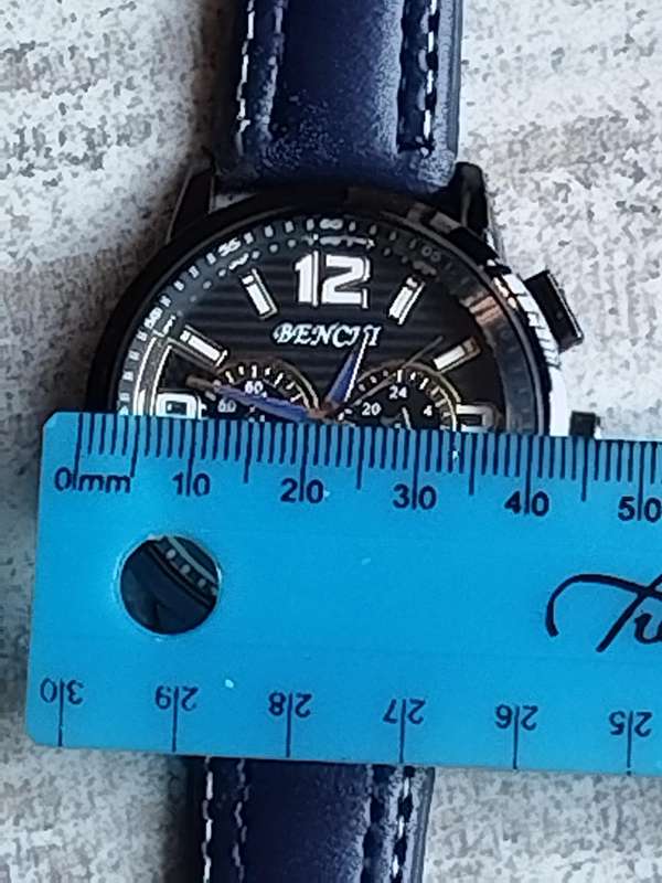MENS BENCHI FASHION WATCH IN EXCELLENT WORKING CONDITION