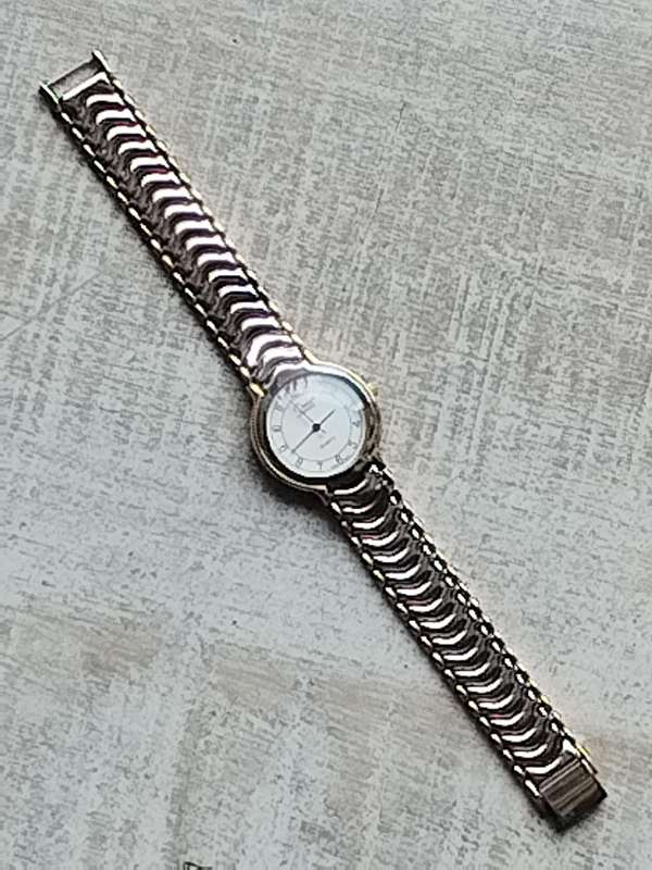 MENS VINTAGE OMAX WATCH IN EXCELLENT WORKING CONDITION - NEW OLD STOCK