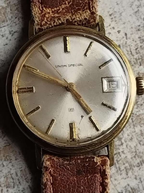 MENS VINTAGE WATCHES FOR SPARES OR REPAIRS