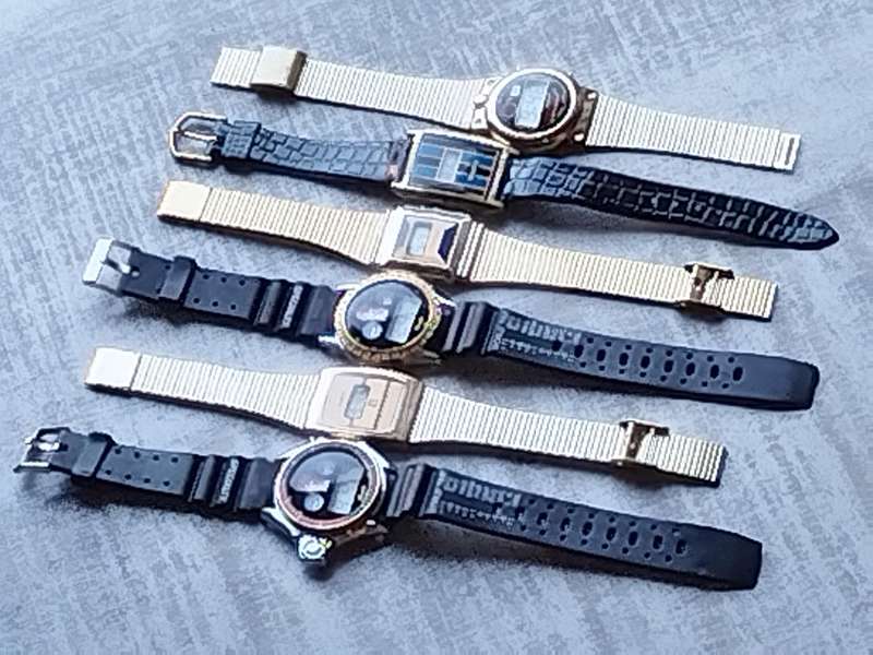 MENS VINTAGE DIGITAL WATCH COLLECTION ALL IN GOOD WORKING COND - BIDDING FOR ALL 6 WATCHES