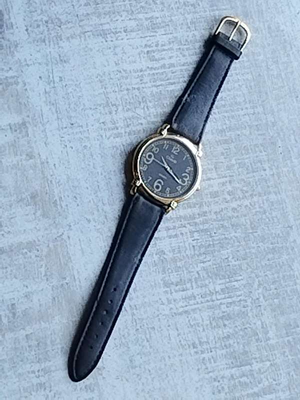 LADIES GOLD CHEVAL WATCH WITH HUGE 42MM DIAL IN EXCELLENT WORKING CONDITION