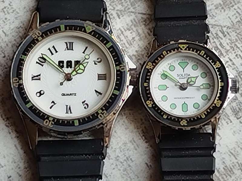 MENS AND LADIES WATCH SET BOTH IN EXCELLENT WORKING CONDITION