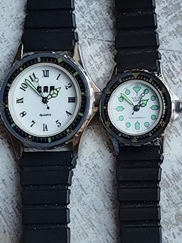MENS AND LADIES WATCH SET BOTH IN EXCELLENT WORKING CONDITION