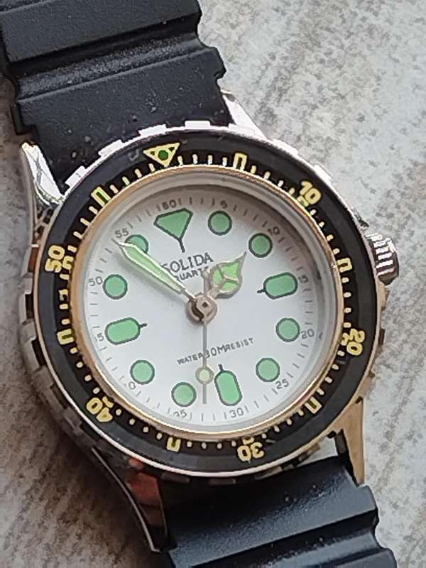MENS AND LADIES WATCH SET BOTH IN EXCELLENT WORKING CONDITION
