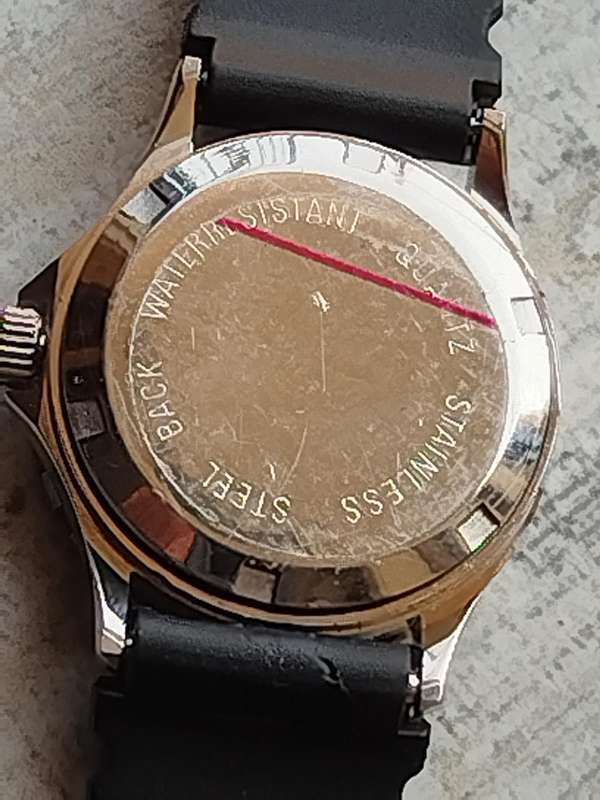 MENS AND LADIES WATCH SET BOTH IN EXCELLENT WORKING CONDITION
