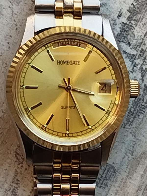 MENS VINTAGE HOMEGATE WATCH IN EXCELLENT WORKING CONDITION