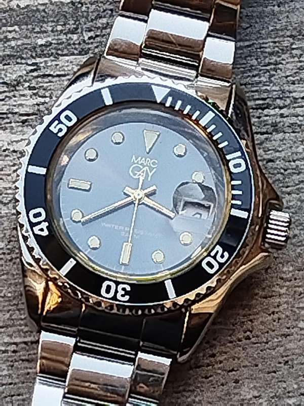 MENS MARC GAY WATCH WITH ROTATING BEZEL IN EXCELLENT WORKING CONDITION