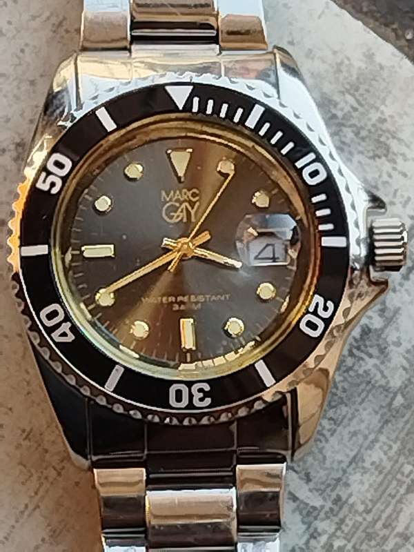 MENS MARC GAY WATCH WITH ROTATING BEZEL IN EXCELLENT WORKING CONDITION