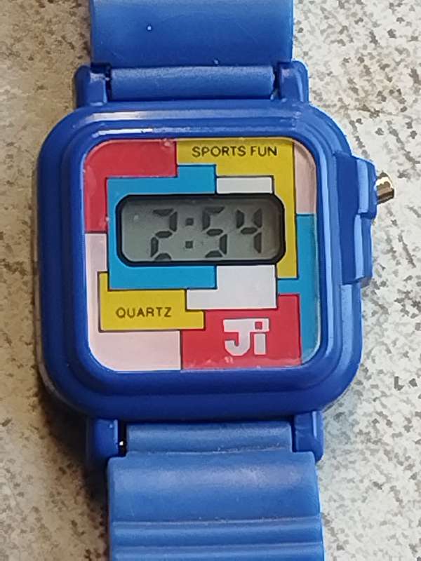 LADIES/GIRLS VINTAGE WATCH SET BOTH IN EXCELLENT WORKING CONDITION - BIDDING FOR BOTH