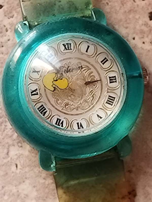 LADIES/GIRLS VINTAGE WATCH SET BOTH IN EXCELLENT WORKING CONDITION - BIDDING FOR BOTH